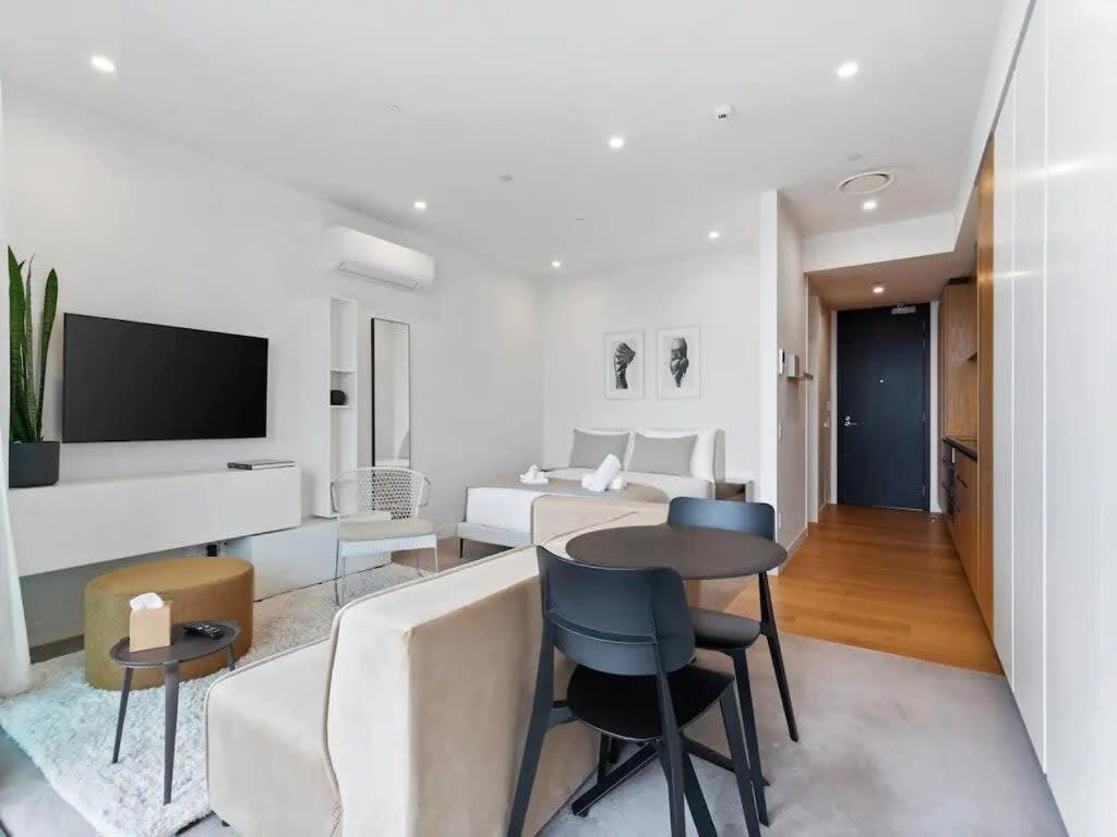 Sleek Modern Studio With Balcony Auckland Ngoại thất bức ảnh