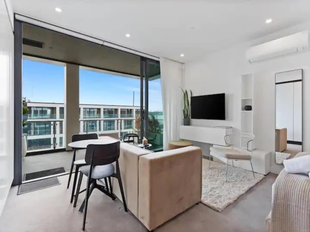 Sleek Modern Studio With Balcony Auckland Ngoại thất bức ảnh
